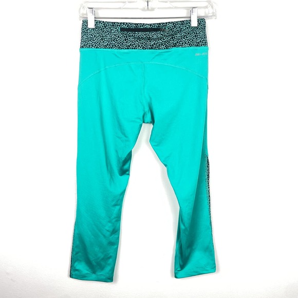 Nike Dri-Fit Turquoise Teal Spotted Athletic Leggings Capri Size Small - Picture 6 of 6